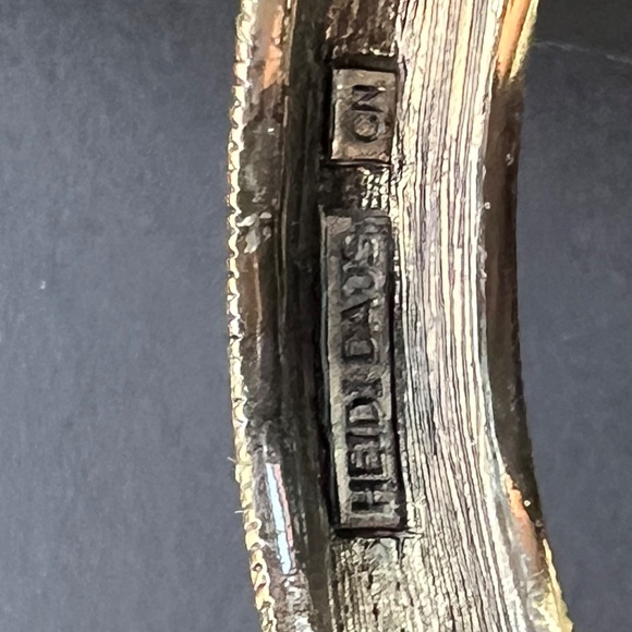 Heidi Daus Signed Hinged Cuff Bracelet Emerald Green Swarovski Crystals - Picture 15 of 15